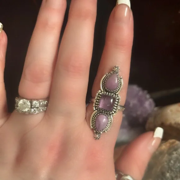 Phosphosiderite & Amethyst Southwestern Sterling Silver Ring - Picture 2 of 6